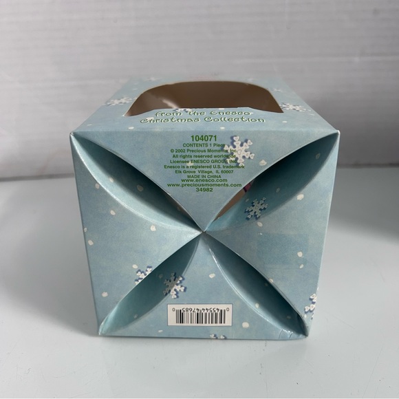 Enesco Precious Moment 2002 glass ball ornament - BABY GIRL’S FIRST CHRISTMAS - Picture 9 of 9